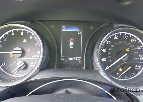 2021 Toyota Camry Se z USA, uszkodzony, nr VIN 4T1G11AK2MU590620